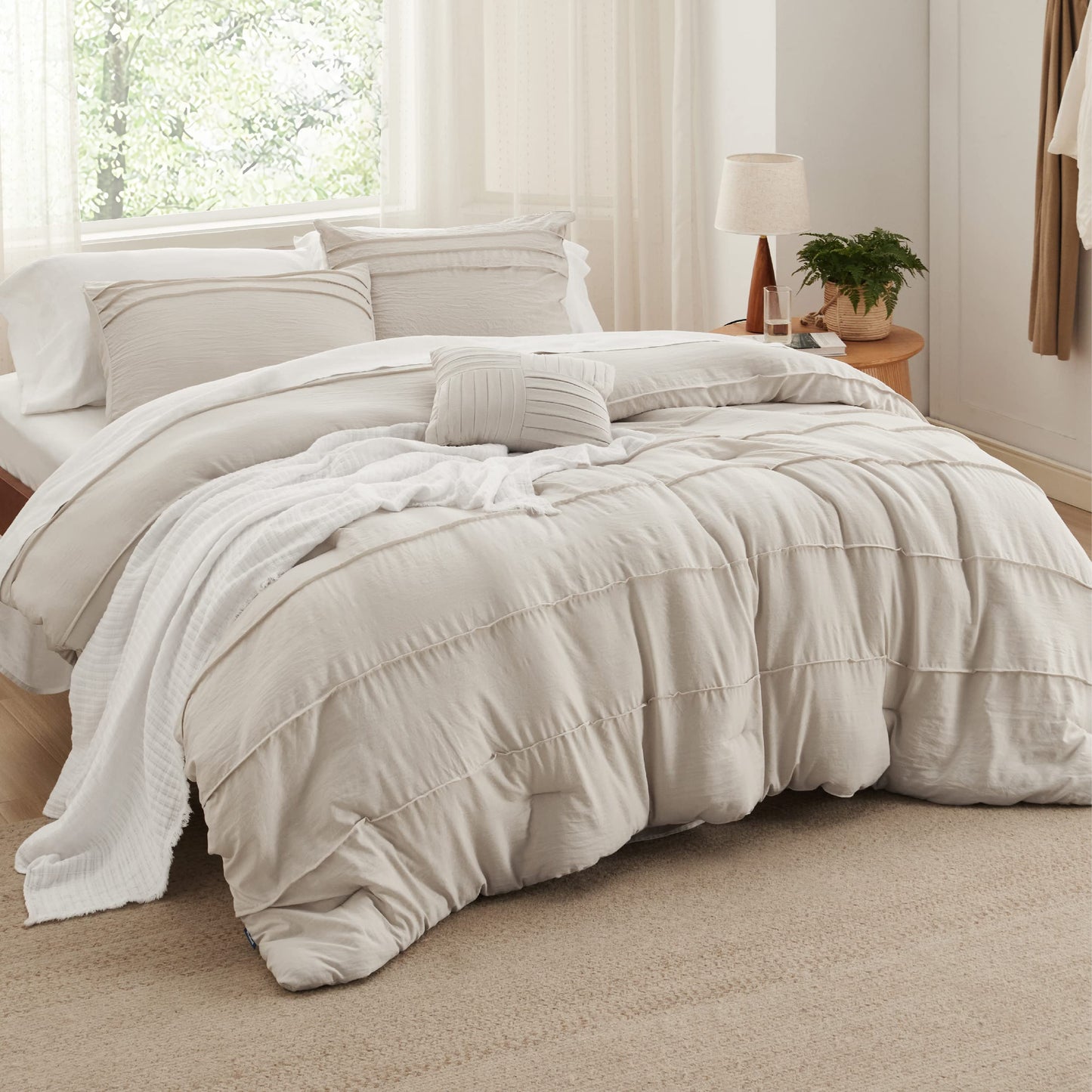 Bedsure Queen Comforter Set - 4 Pieces Pinch Pleat Bed Set Beige Boho Bedding for All Season 1 Soft Comforter 2